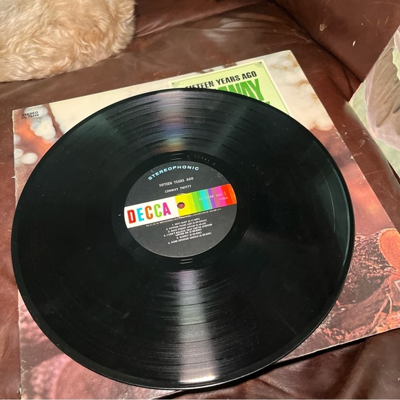 Conway Twitty Vinyl Record - Fifteen Years Ago 1970 - Picture 8 of 9